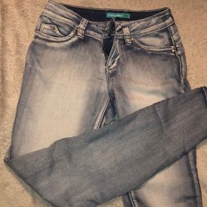 Light wash jeans